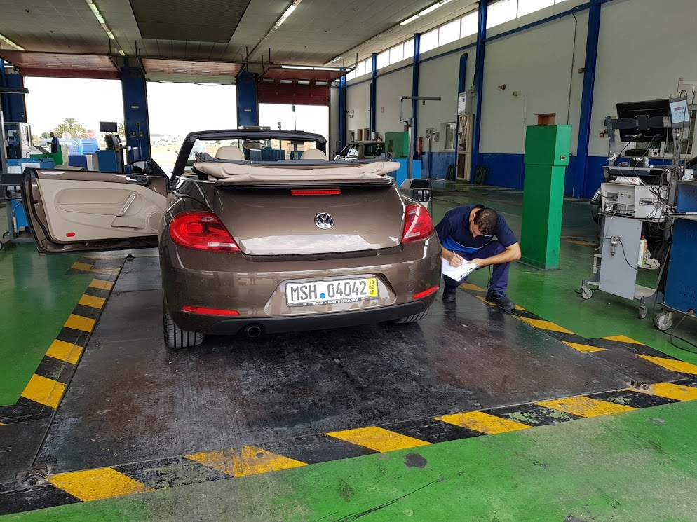 VW Beetle has tyre sizes noted during import test VW Beetle at ITV